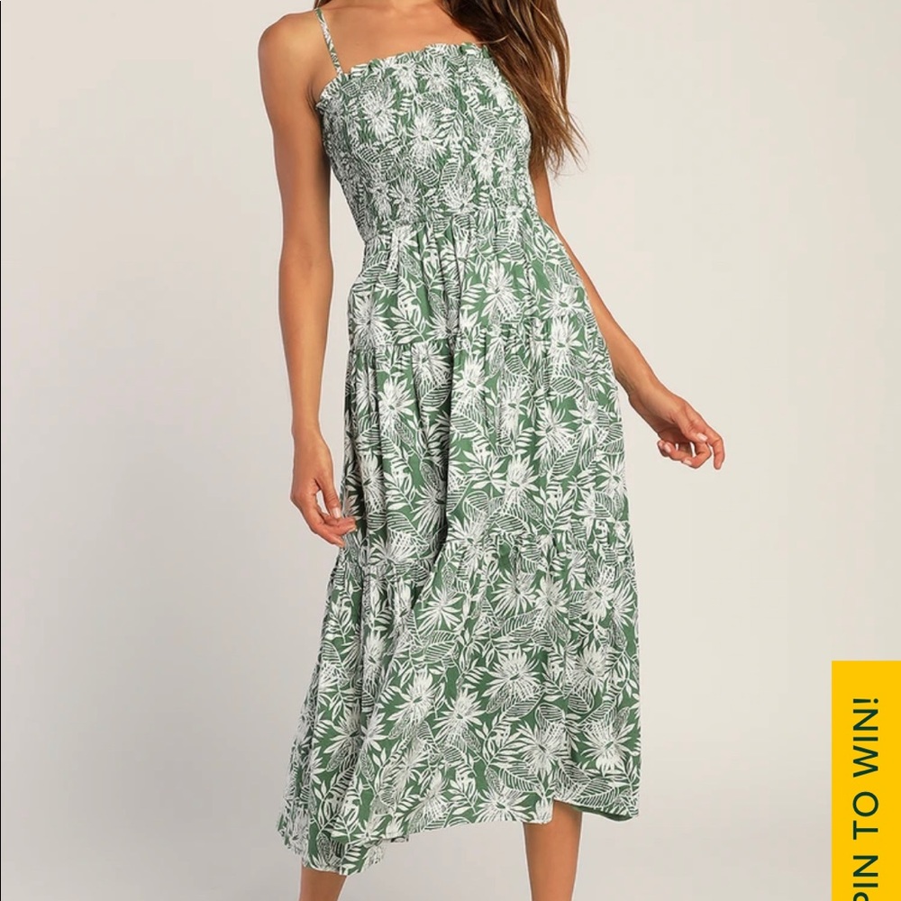 Lulus Find Me In The Tropics Green Smocked Midi Dress